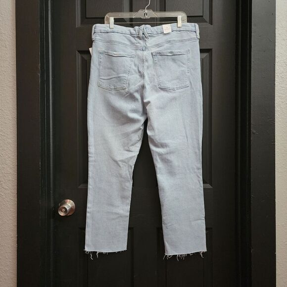 Good American 'Good Legs' Cigarette Raw Hem Jeans - Indigo145 - Picture 11 of 16